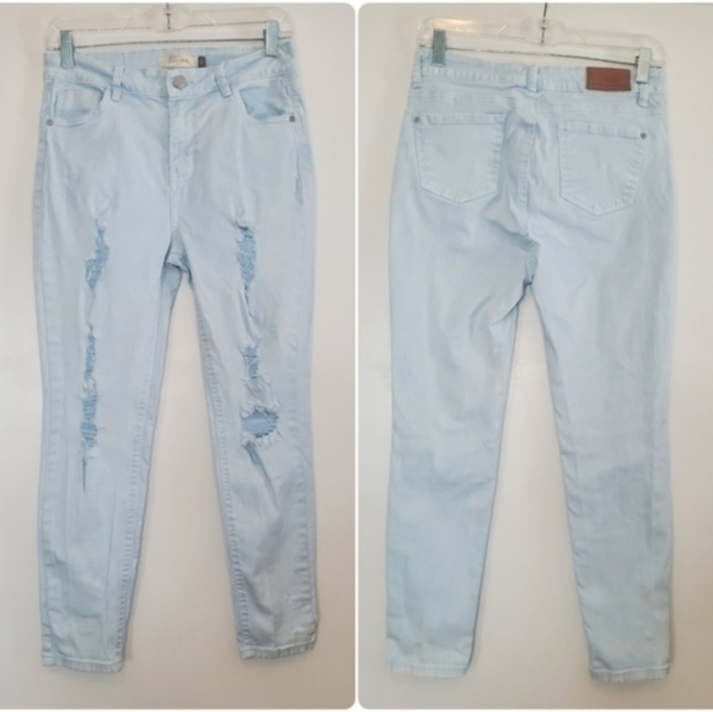 Sybilla Light Blue Distressed Cropped Jeans